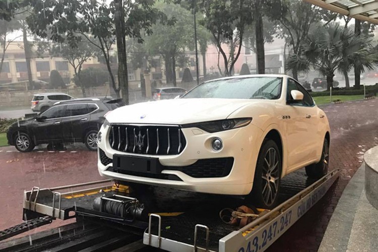 Ra mắt lần đầu vào tháng 3/2016 tại triển lãm Geneva, dòng SUV đầu tiên của Maserati là Levante với phiên bản thường từng xuất hiện tại triển lãm VÍM 2016. Mới đây, phiên bản thề thao của chiếc xe này là  Maserati Levante S mới cũng đã được nhà phân phối chính hãng đưa về nước nhằm đáp ứng nhu cầu của khách hàng Việt.